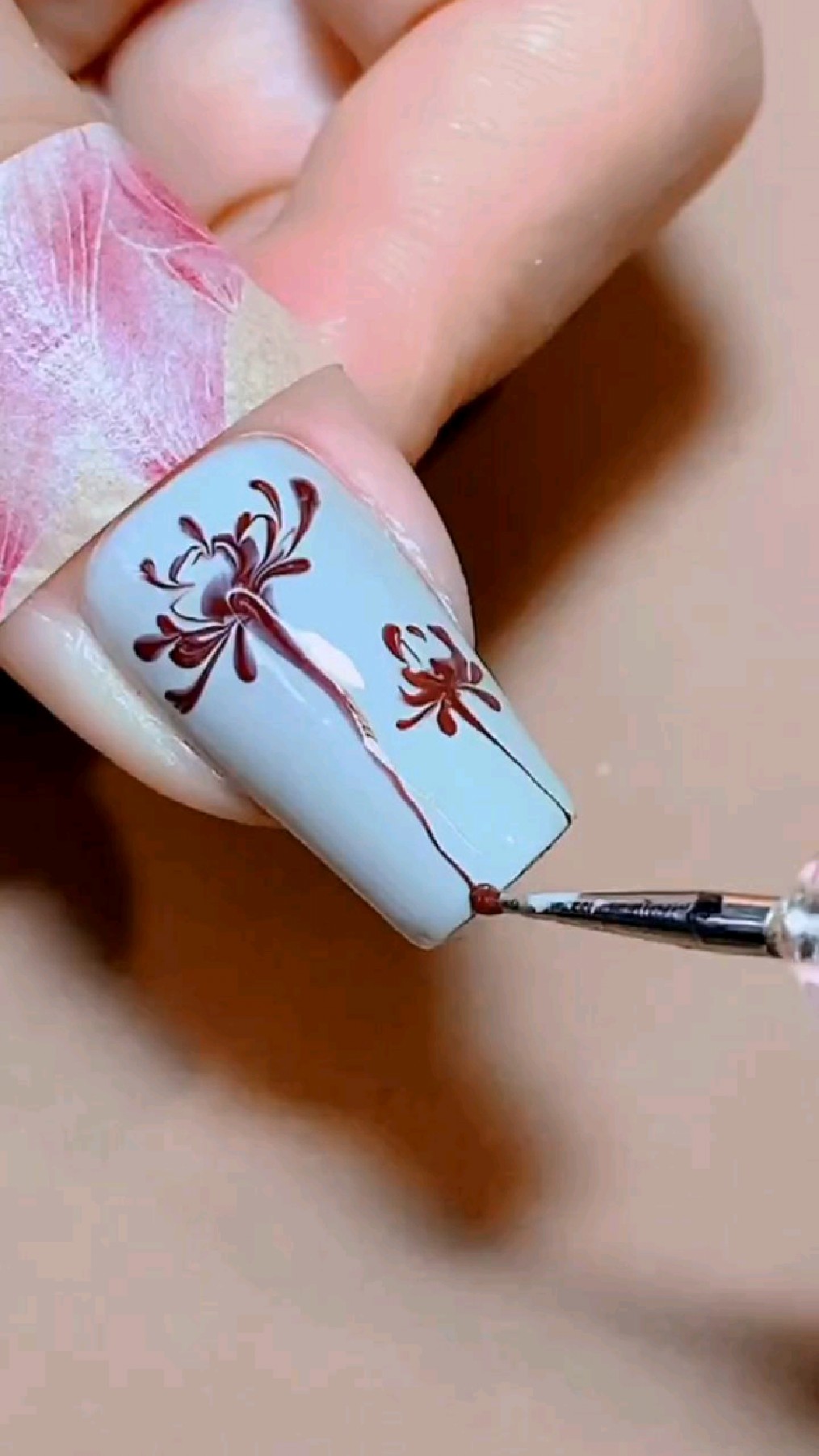 乱画彼岸花美甲