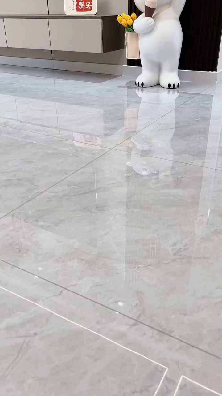美缝用的亚浅灰更有高级感 #瓷砖 #客厅 #浅灰色地砖