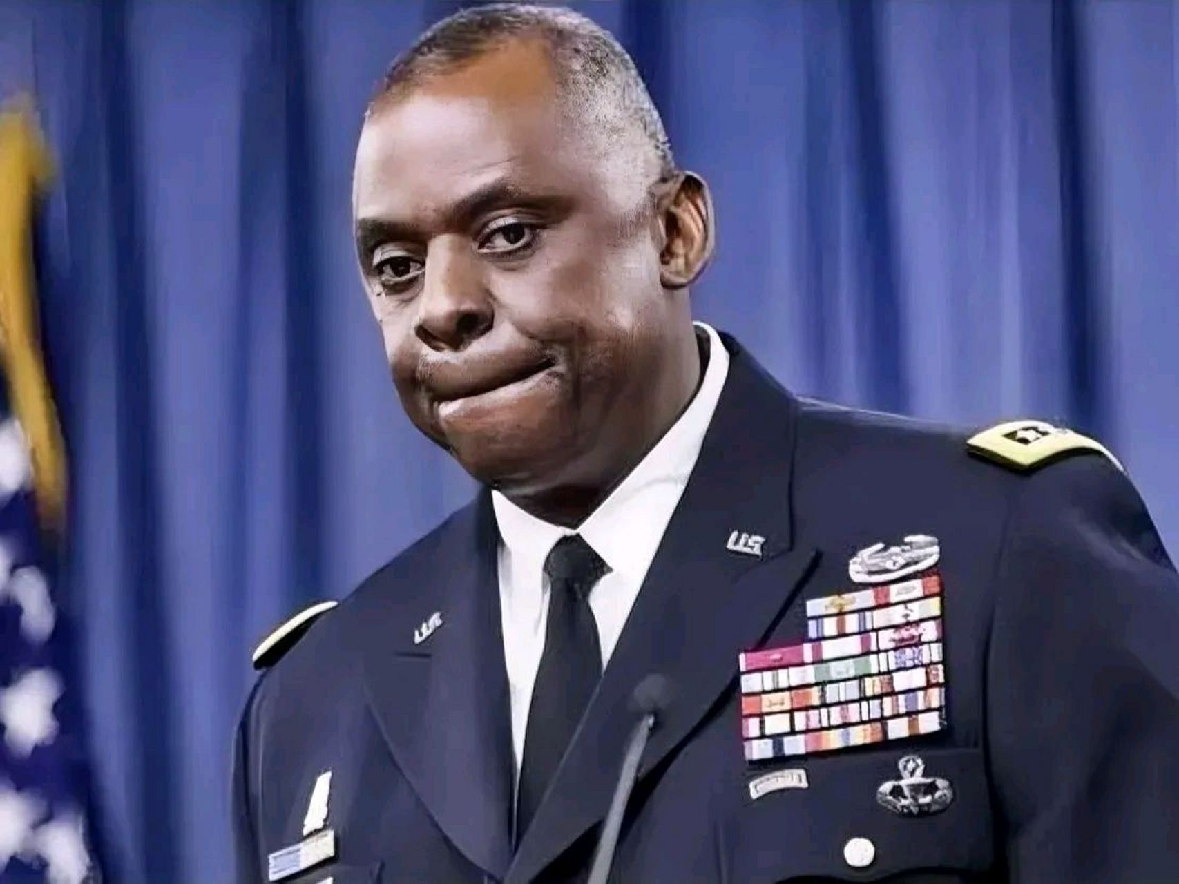 美国海军陆战队总司令四星上将大卫·伯杰备受赞誉,因其高度清醒和