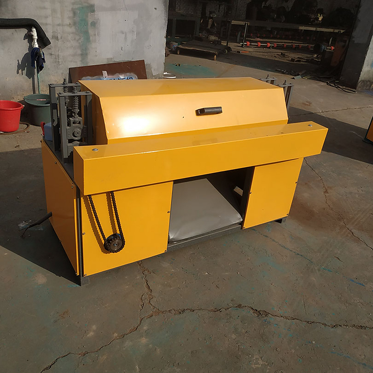 小型螺纹钢除锈机螺纹钢筋除锈机使用方法#螺纹钢除锈机# #螺纹钢筋