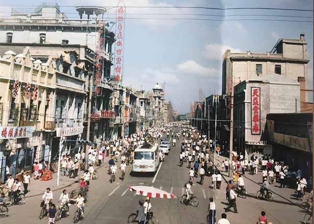 沈阳三角地老照片图片