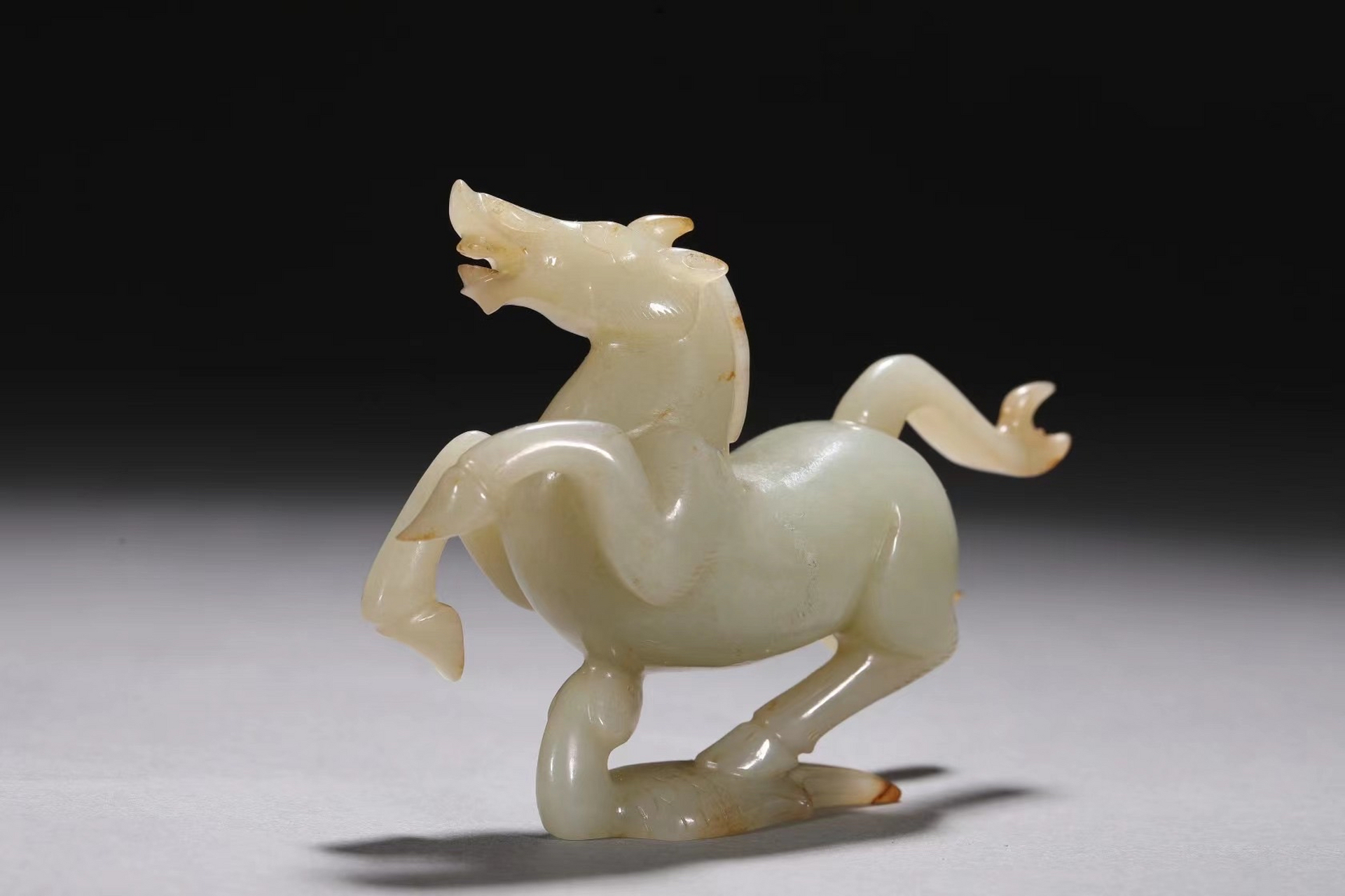 旧藏 高古青白玉马踏飞燕摆件 高8cm 宽12cm 重200克         青白玉