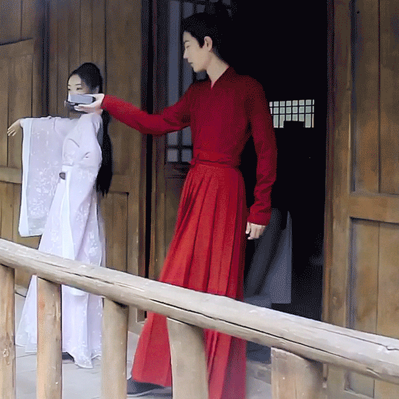 肖战的腰#  肖战的腰,杀人的刀,性感得不要不要的[色]