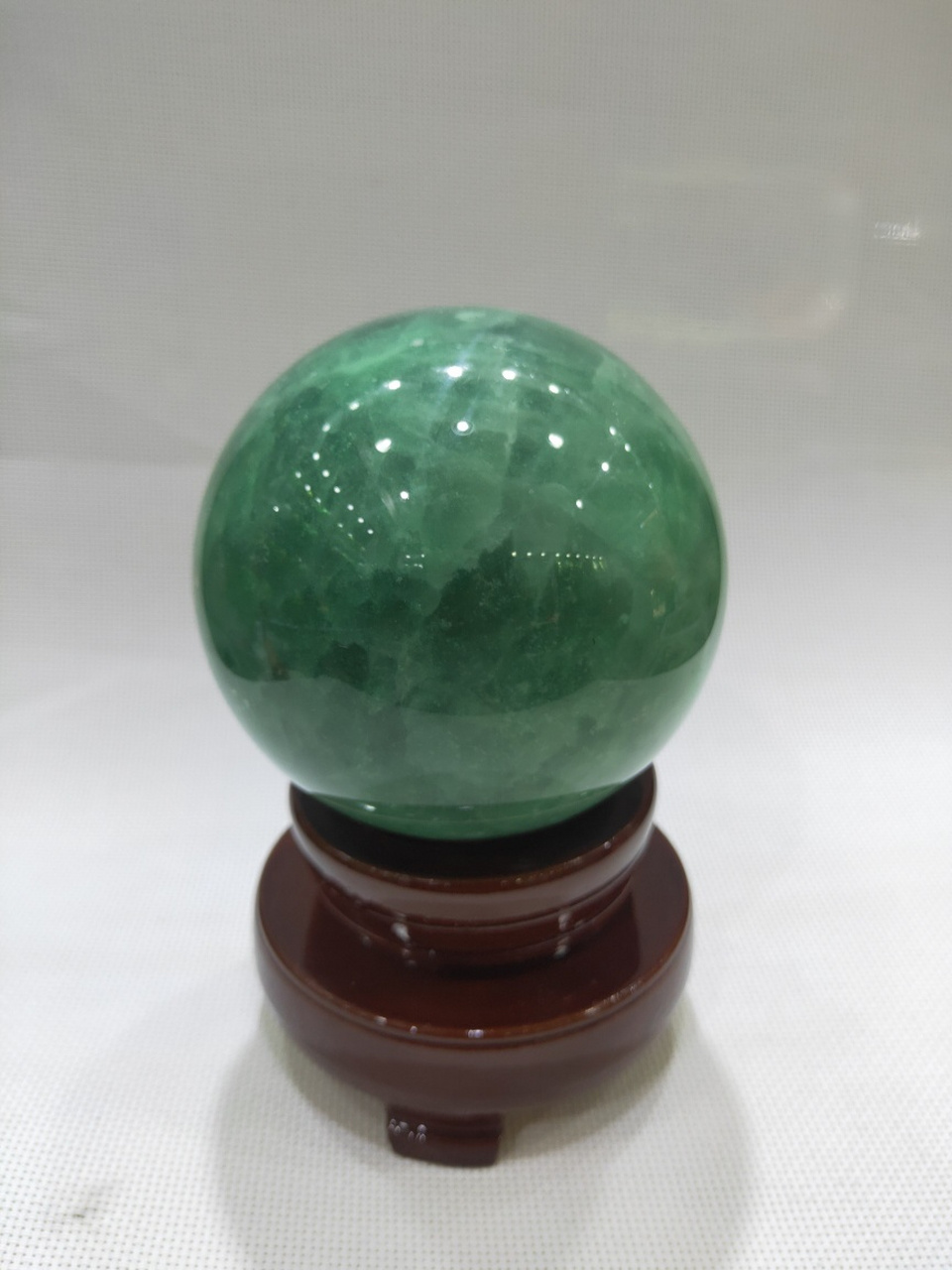 夜光萤石球摆件  尺寸:10cm  重量:1.937公斤  材质:萤石