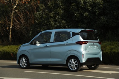 未奥新能源汽车测评