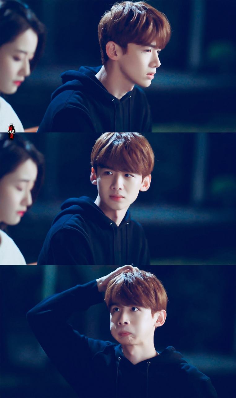 白敬亭,1993年10月15日出生于北京市怀柔区,中国内地影视男演员,毕业