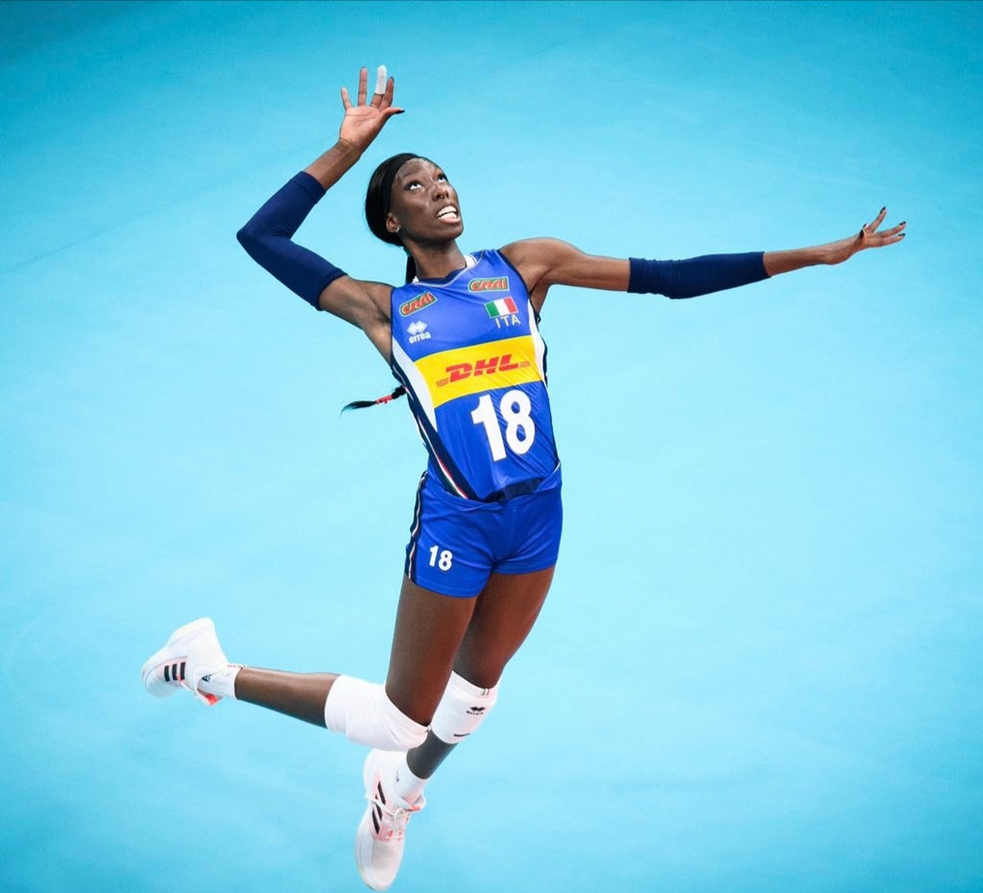 相信艾格努还能进入国家队,代表意大利女排打奥运会,毕竟顶尖的高水平