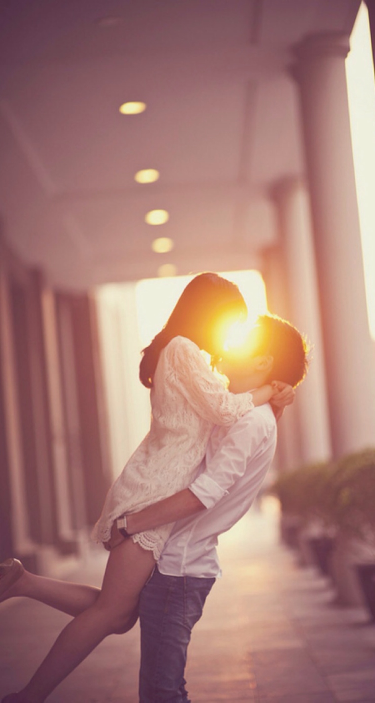 女人有没有福气,看她的嘴就知道