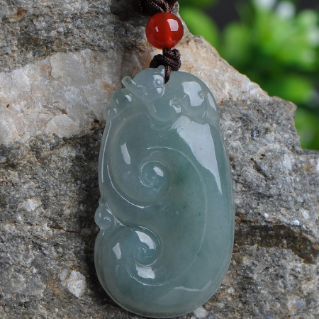 什么样的油青种翡翠值得入手?这篇文章里有答案!