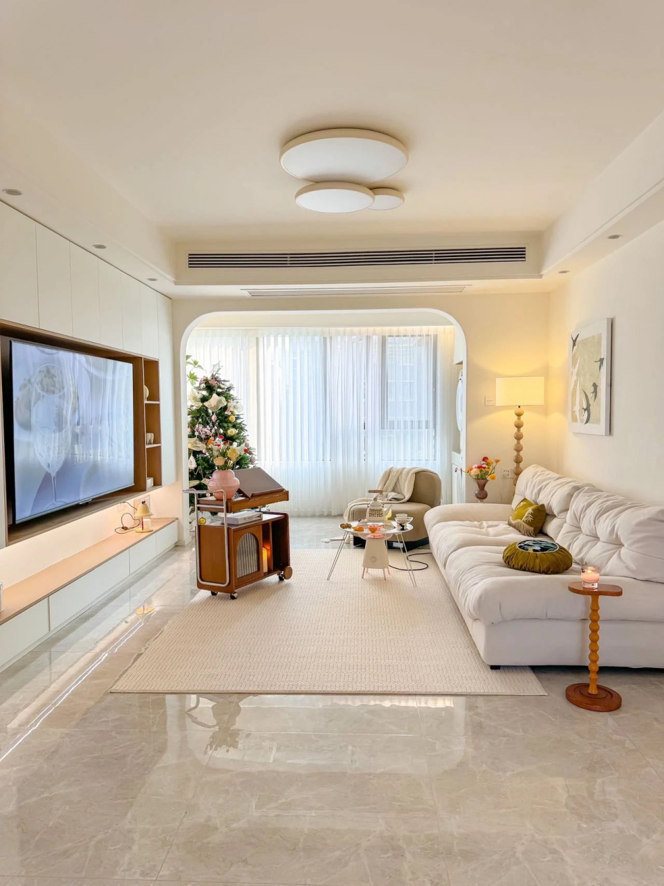 已经不在乎亲戚看法,只要自己喜欢 把90平精装房改成了温馨奶油风装修