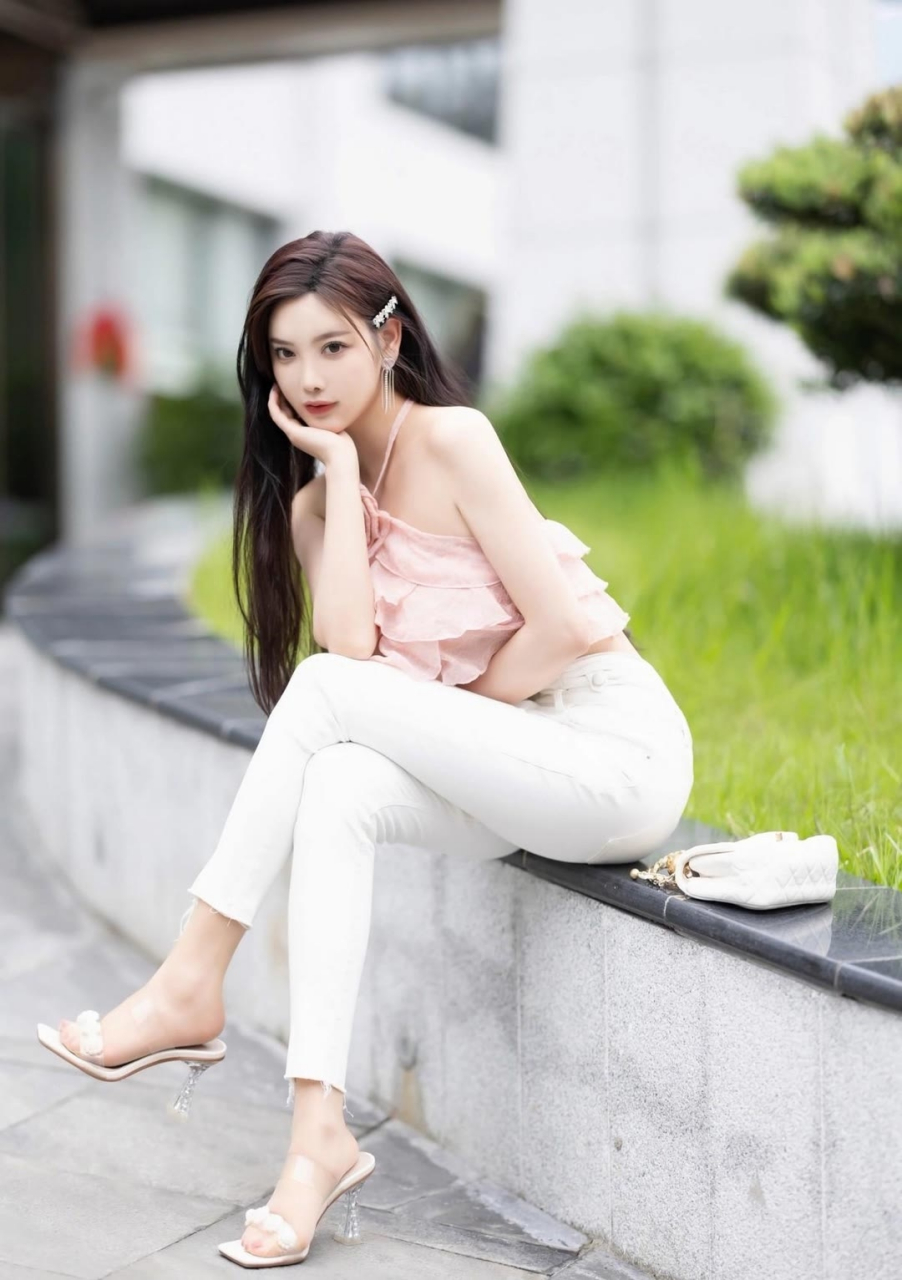 性感御姐# 女人腰板挺直了确实好看