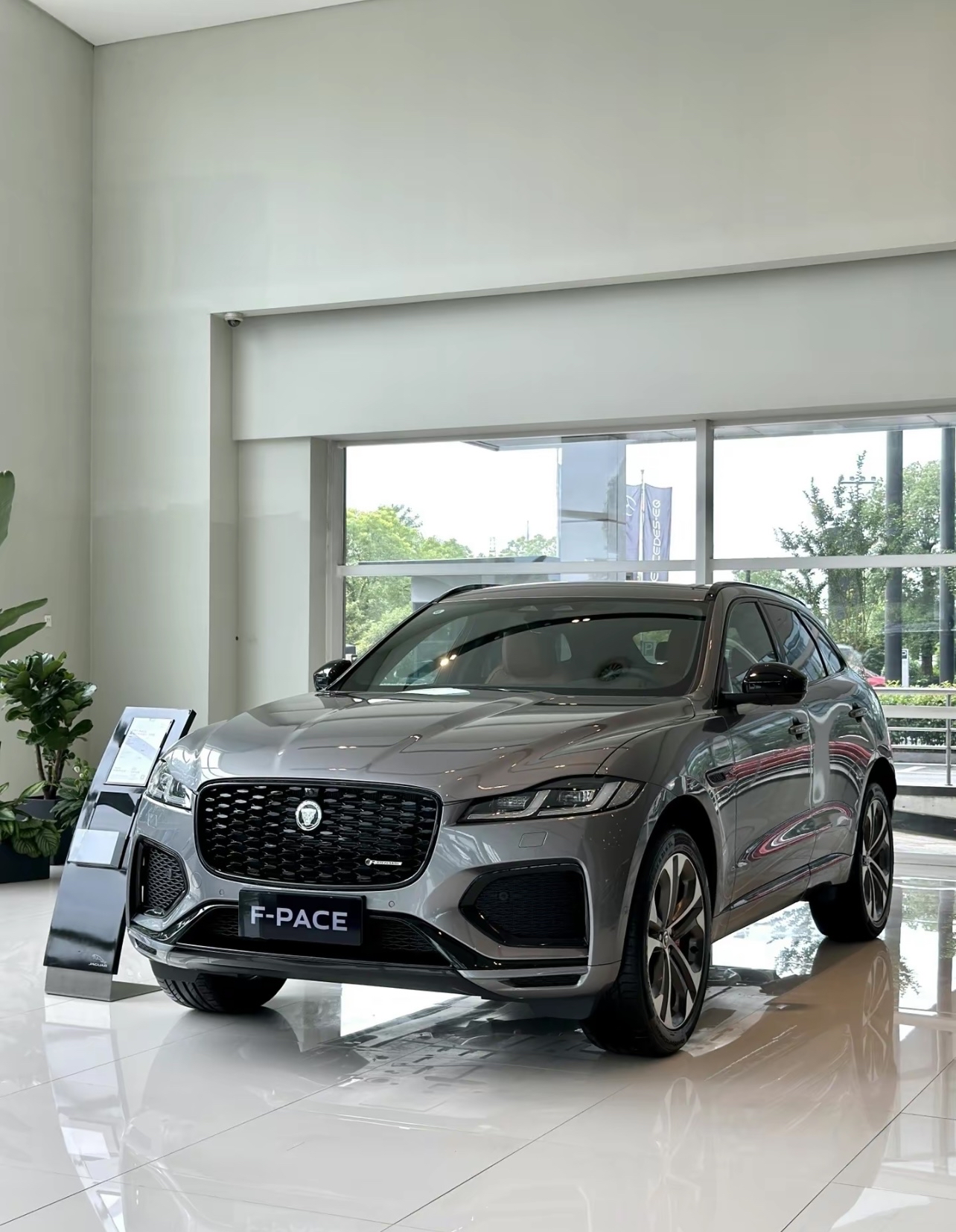 豪华与性能的完美融合——探索捷豹f-pace 2024款