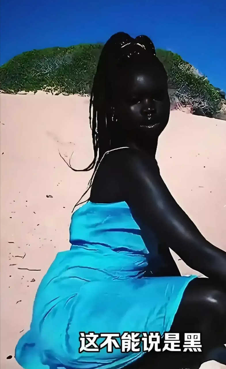 大家发现没有,都是黑色人种,倒是他们也有区别,有的是混血的,有点黑