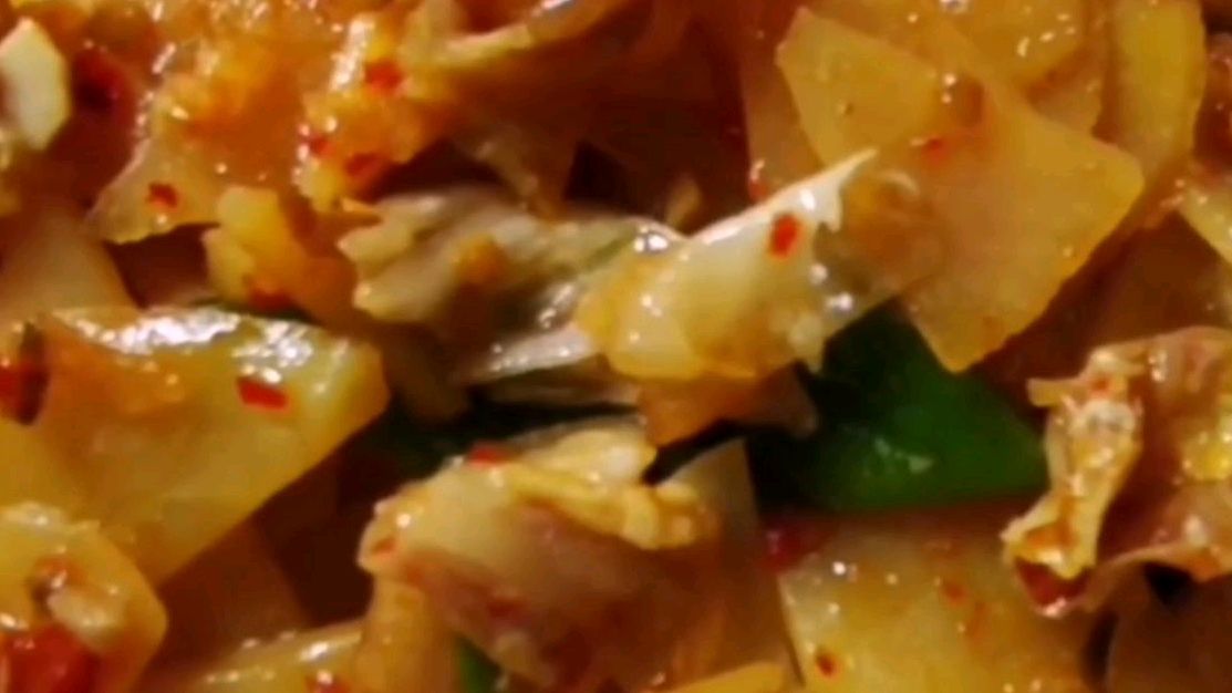 辣白菜炒土豆片的制作方法,学会了多吃2晚饭,全家人夸你是大厨!