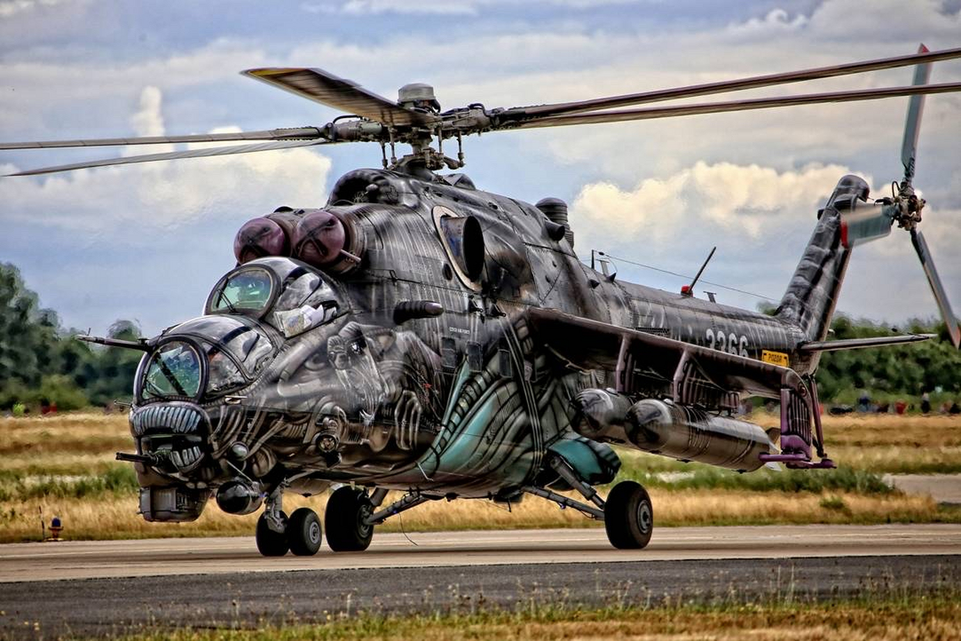 还是这豹纹老阿姨会玩……  91mi-24雌鹿武装直升机各种涂装,雌鹿也