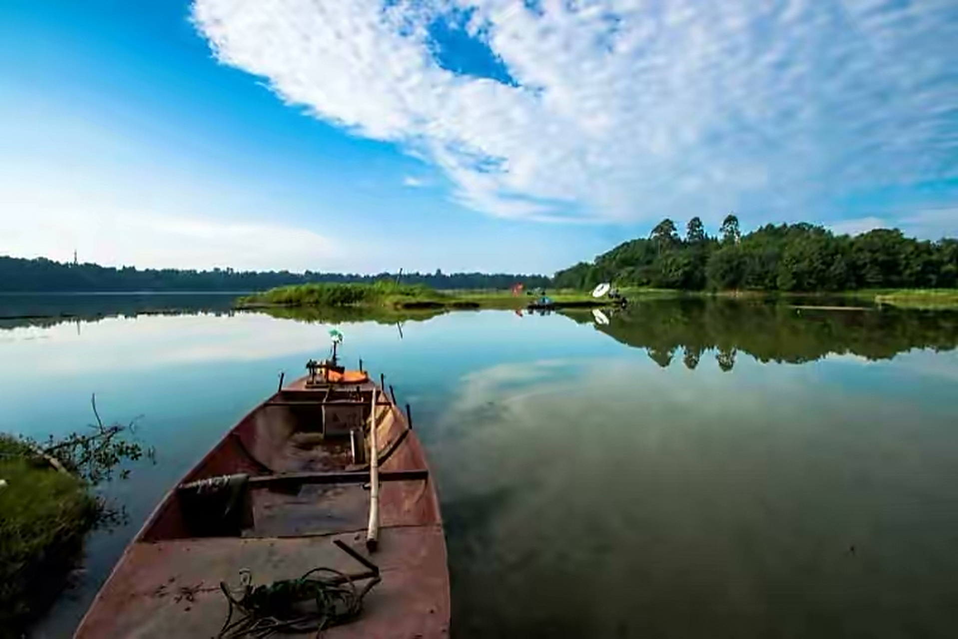 我给名山点个赞# 被誉为"南方丝绸路上一翡翠"的名山"百丈湖"风景