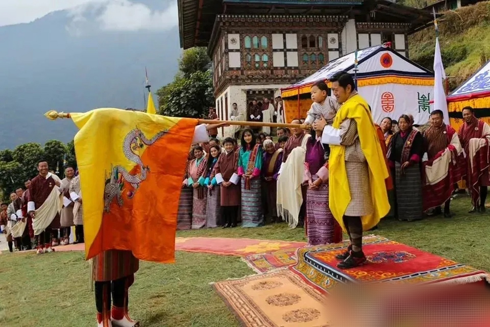 关于不丹9795国旗,说起来,不丹国旗确实是中国龙94,但是和蕃属