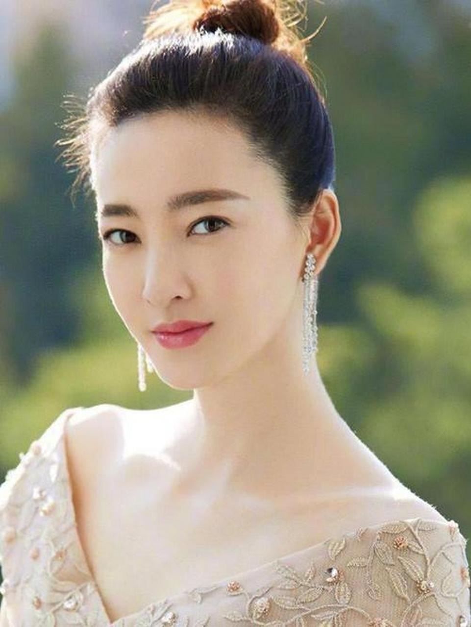 演员王丽坤的年龄图片