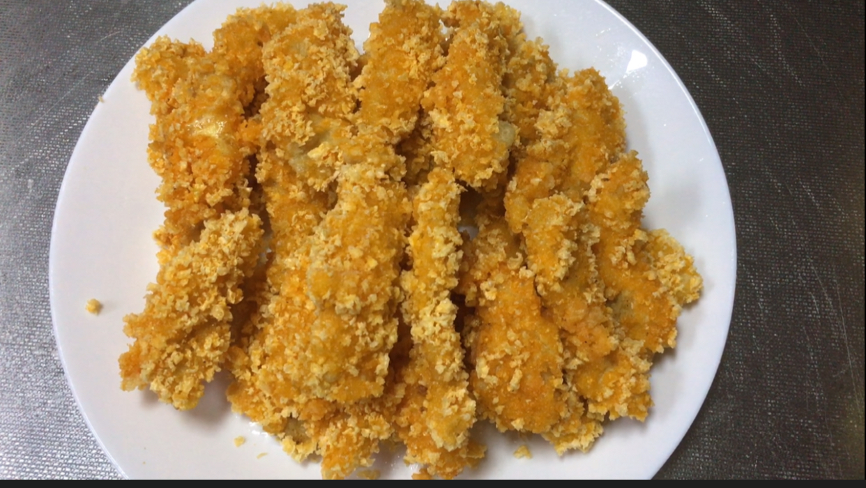 喜欢吃炸鸡柳不用再出去买了,自己在家做,外酥里嫩特别好吃