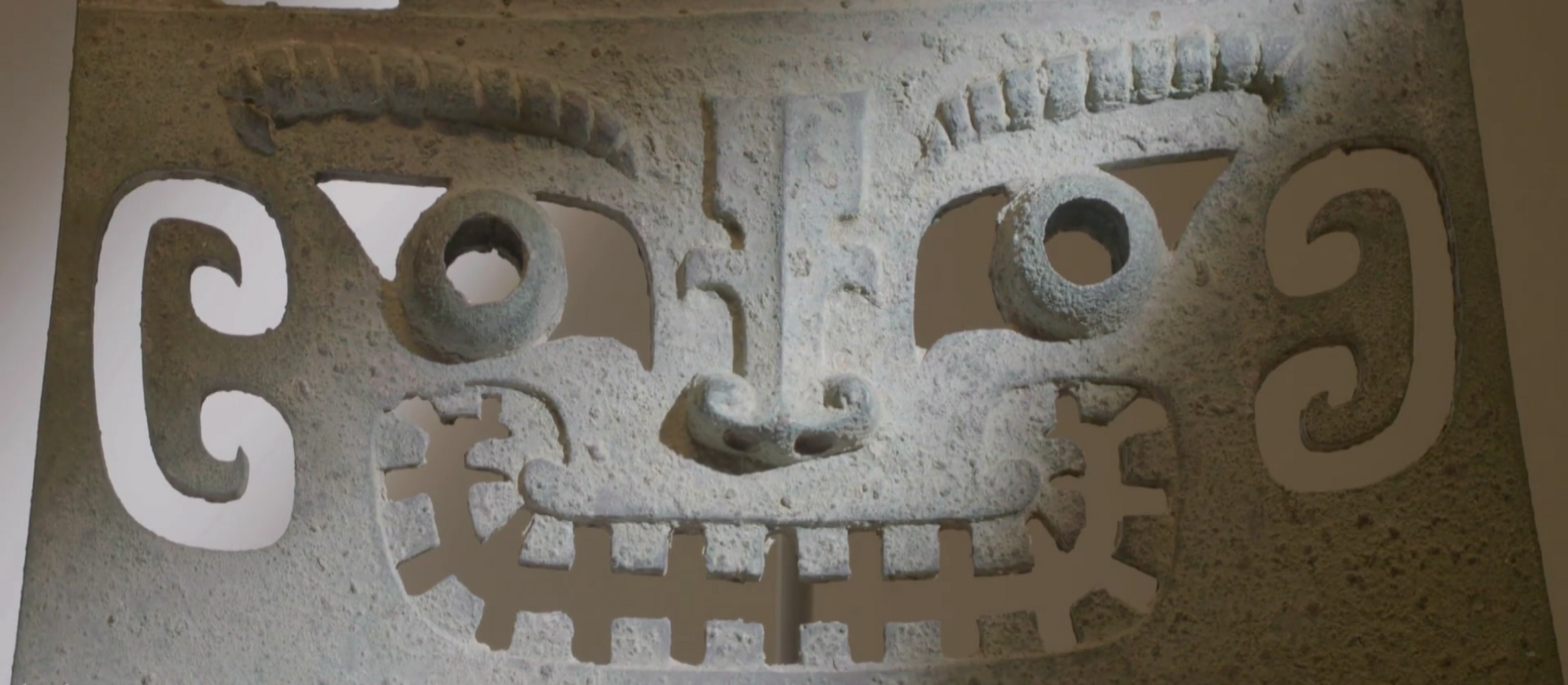 【如果国宝会说话】 兽面纹铜钺 权利也地位的象征 萌萌哒 中国国家