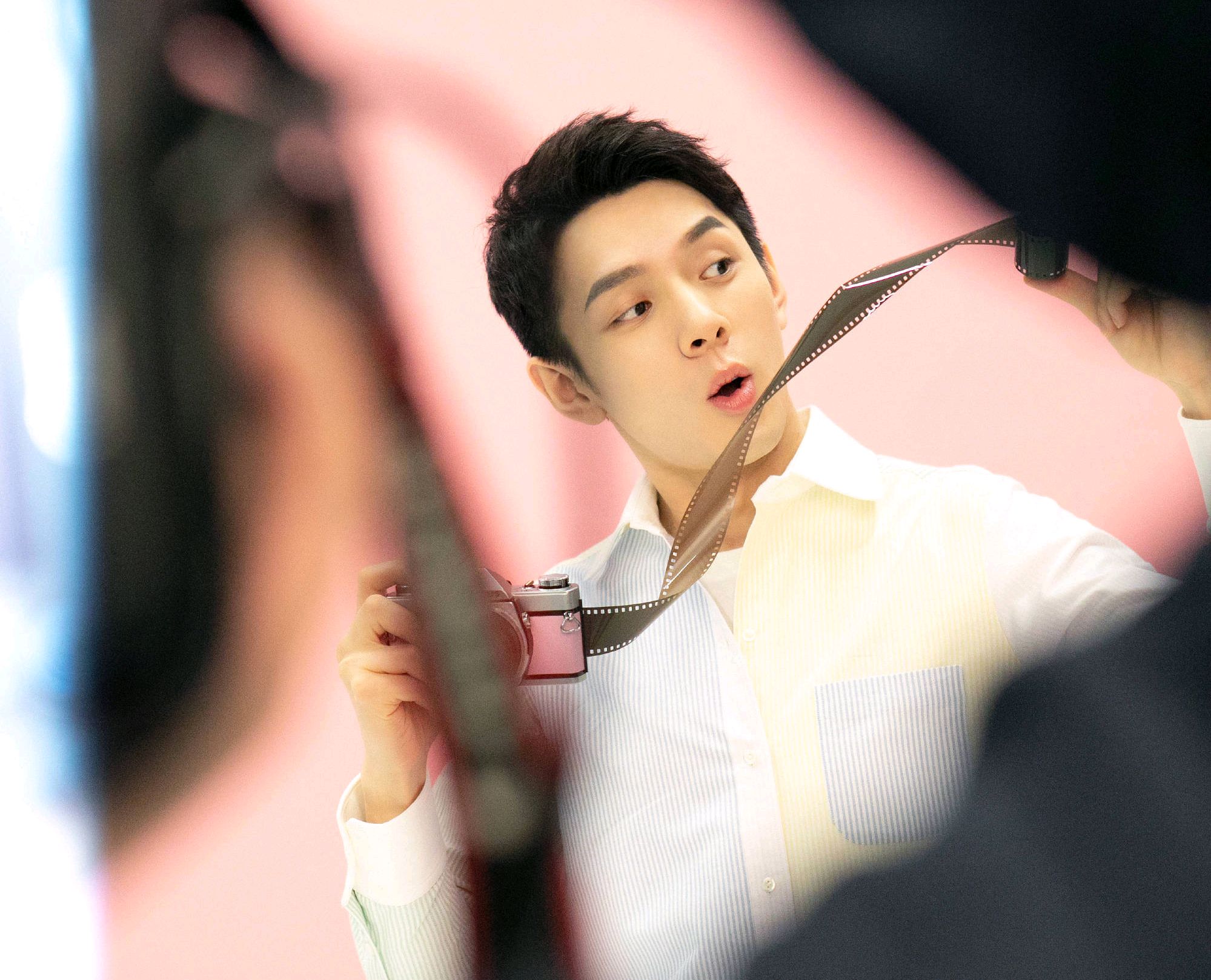 李佳琦登《时尚先生fine》封面,颜值丝毫不输当红艺人