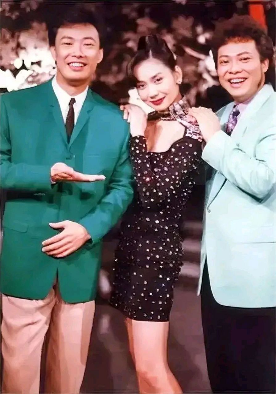 明星老照片:《龙兄虎弟》费玉清,邝美云,张菲.