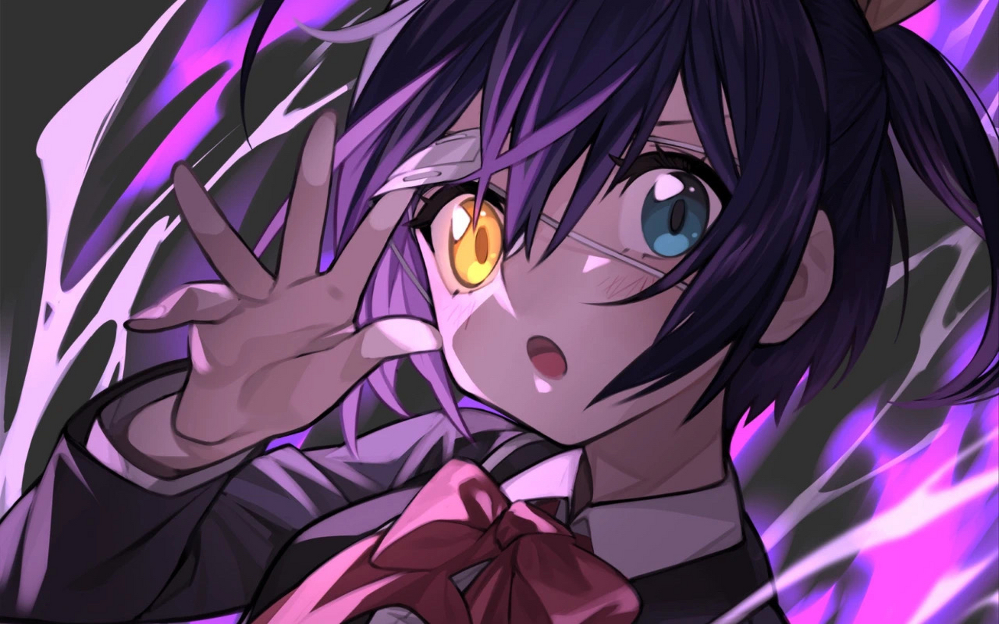 露出「邪王真眼」的小鸟游六花