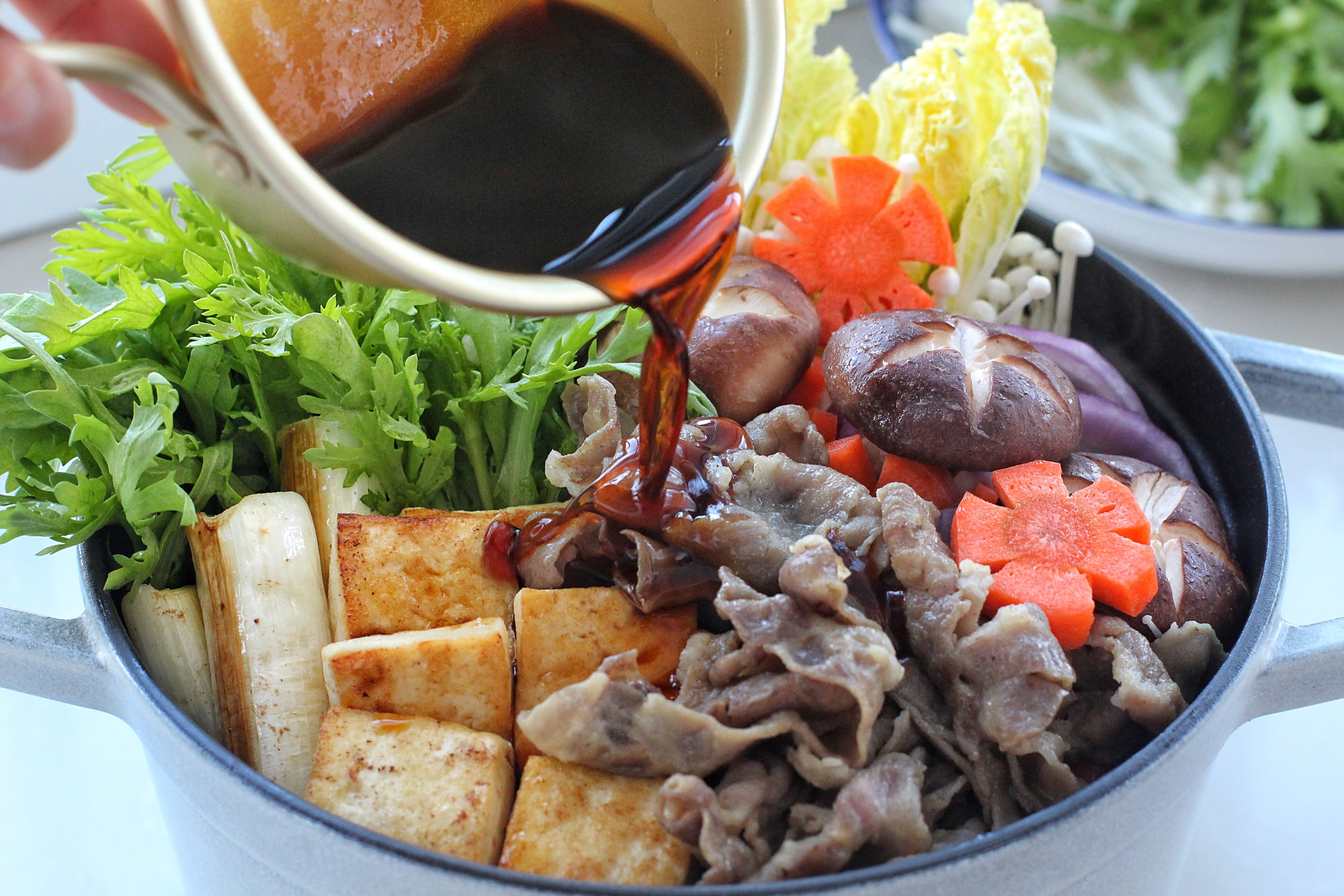 春节将至,宅家自制寿喜锅,食材随心选,一碗调味汁就能轻松搞定