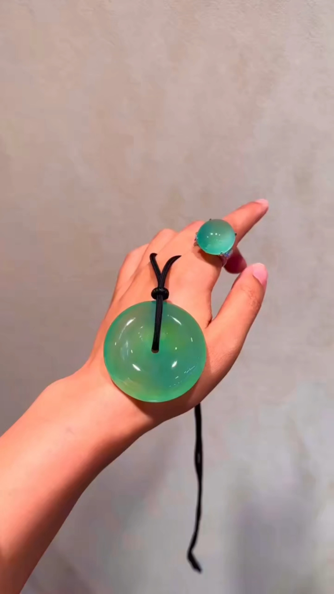 翡翠的魅力,美的不可方物