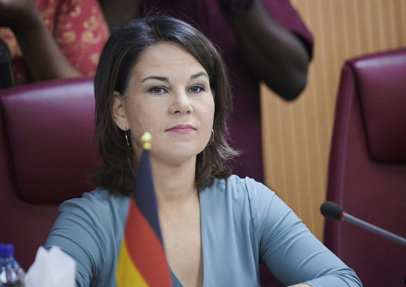 德国外长贝尔伯克:援助乌克兰与国际秩序的平衡