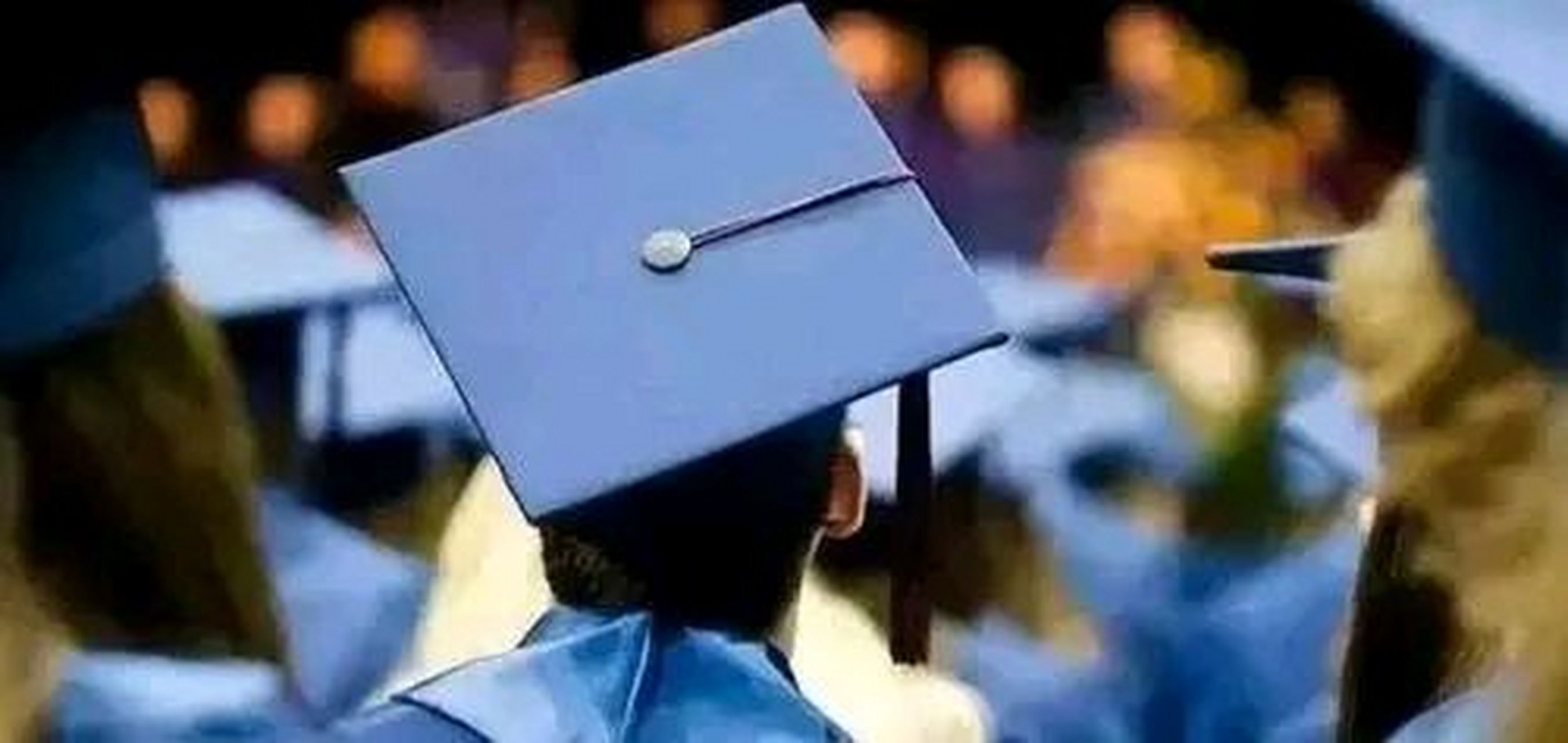 在老一辈人看来,上了大学就意味着能够找到好工作,过上高配的人生.