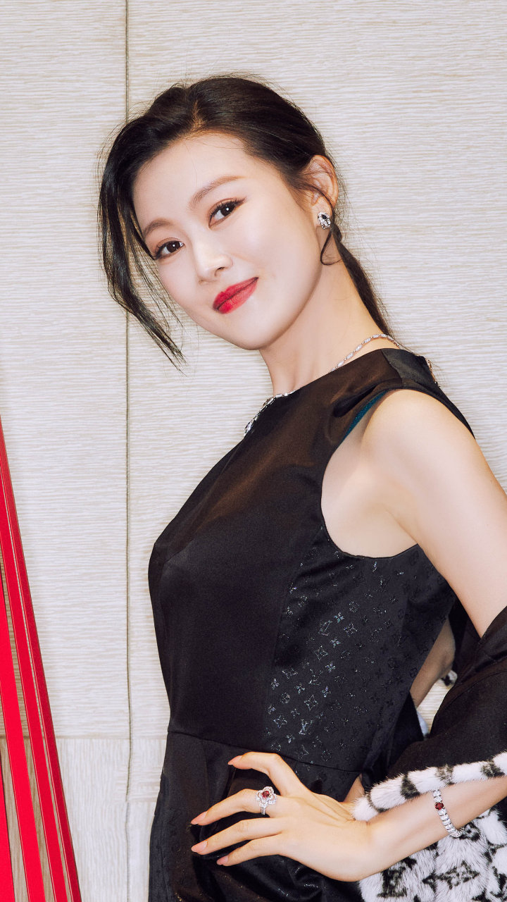 美女歌唱家～常思思[鲜花]