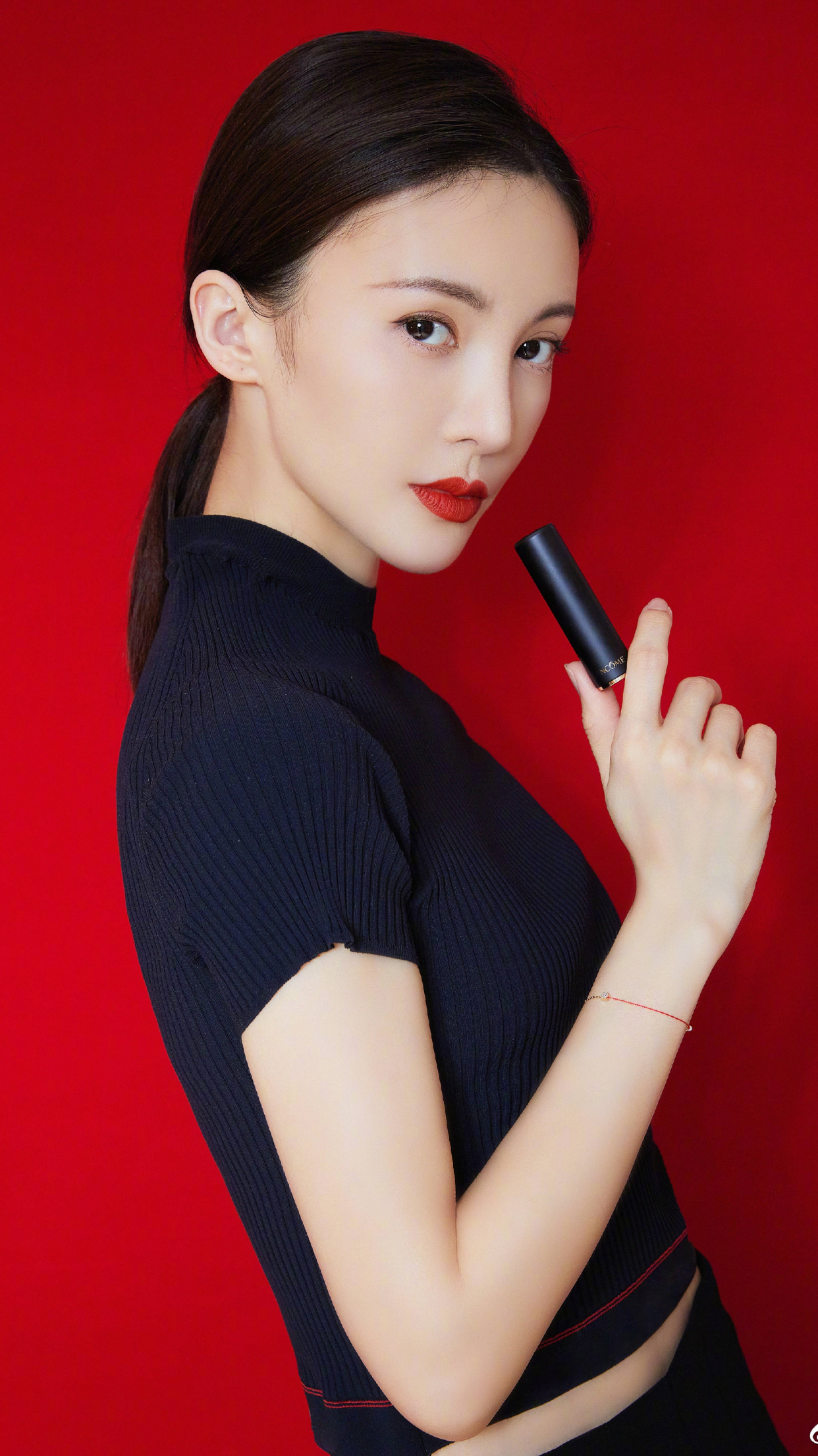 演员金晨超美,综艺《乘风破浪的姐姐》中大放异彩,来看大片