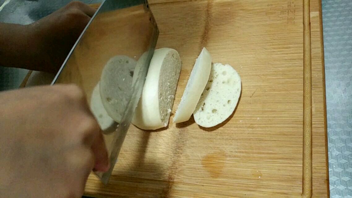 简简单单一碗白菜焖馒头,小时候的味道