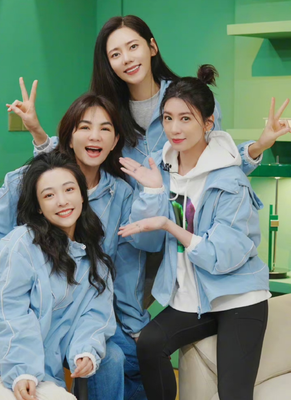 二公分组让她们成为好姐妹,演员和歌手的组合反而有很多惊喜,姐姐们