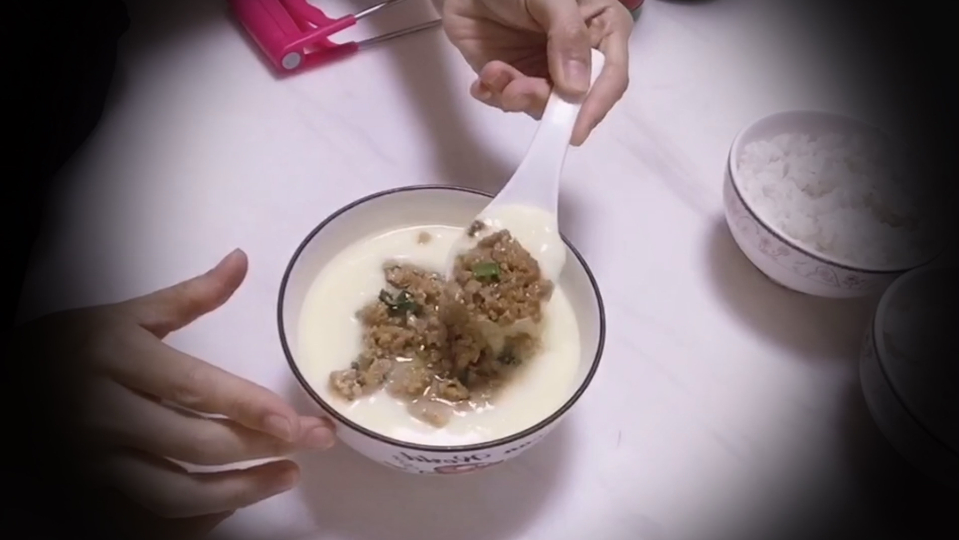 肉末鸡蛋羹,嫩滑入味,宝宝都爱吃