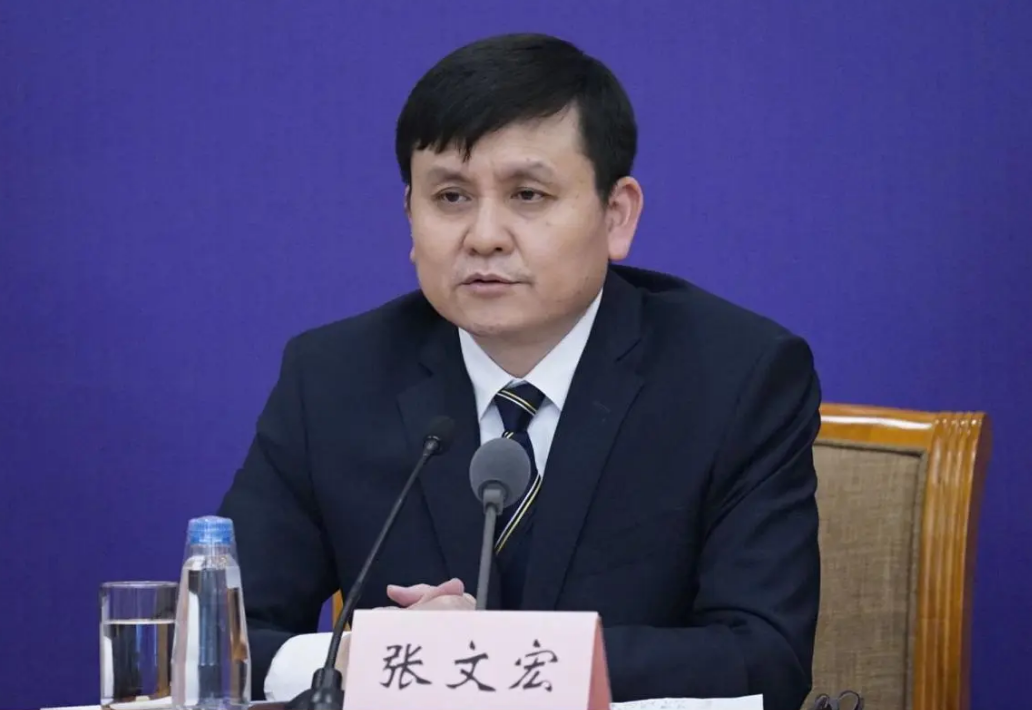 张文宏:提高孩子免疫力要多喝牛奶,喝牛奶尽量避开这3个误区