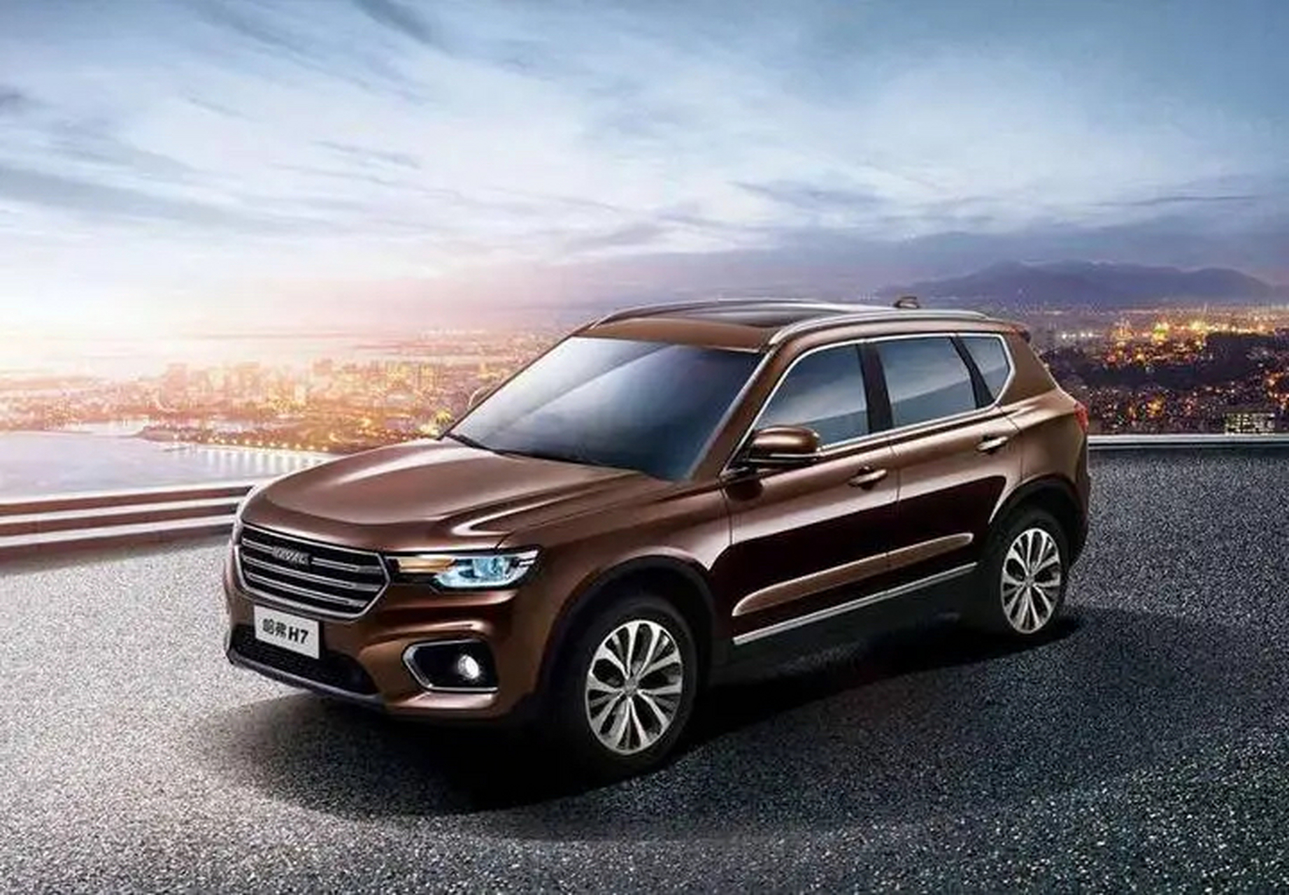 哈佛h6:h6采用流线型的设计,配备了不错的动力和性能,是哈佛汽车的