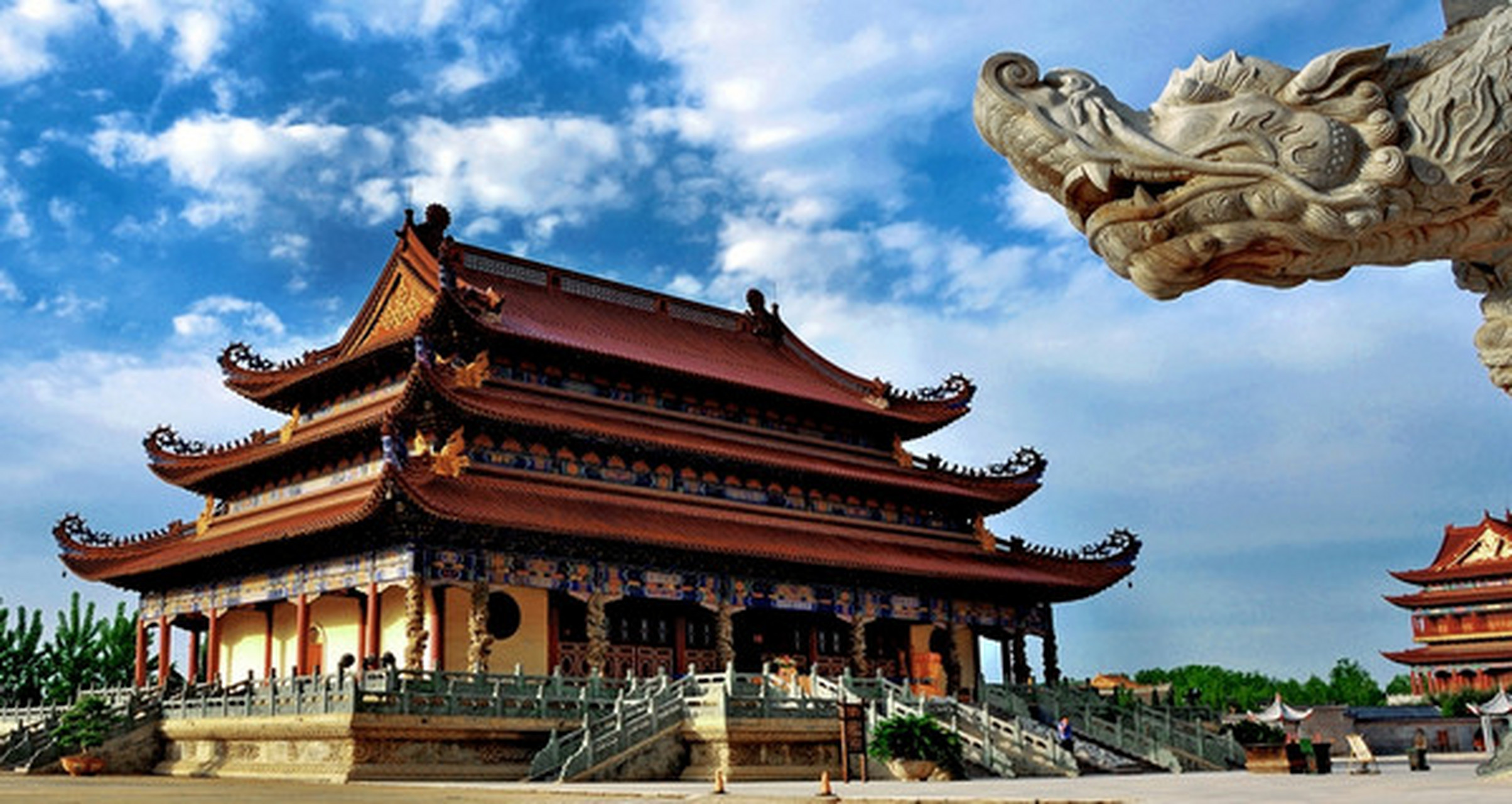 南海禅寺,国家4a景区,位于中国河南省驻马店市汝南县县城东南隅,占地