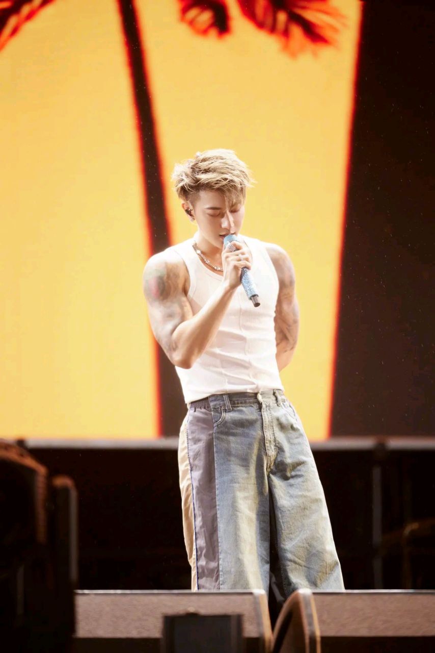 黄子韬这个身材,还真不是一天两天能够练成的!