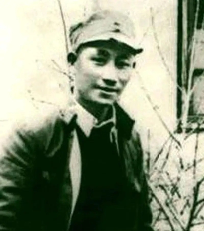 空军副司令徐深吉住宿时遭遇歹徒挑衅,将军说:快点滚出去