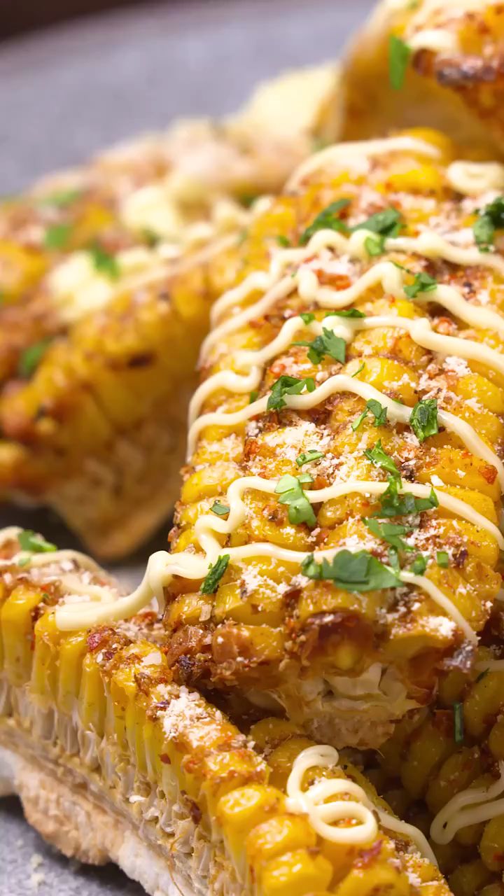 简单的食材,烤出了惊艳的味道,芝士烤玉米,每一粒玉米都非常入味!