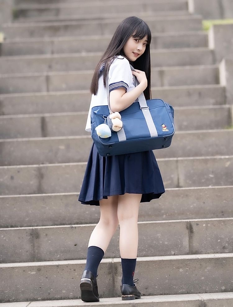 麻仓宁樱,身高152北海道女孩走红网络