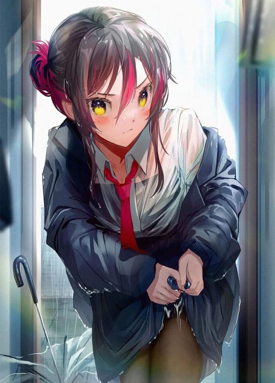 伞坏了,被淋湿的女高中生!