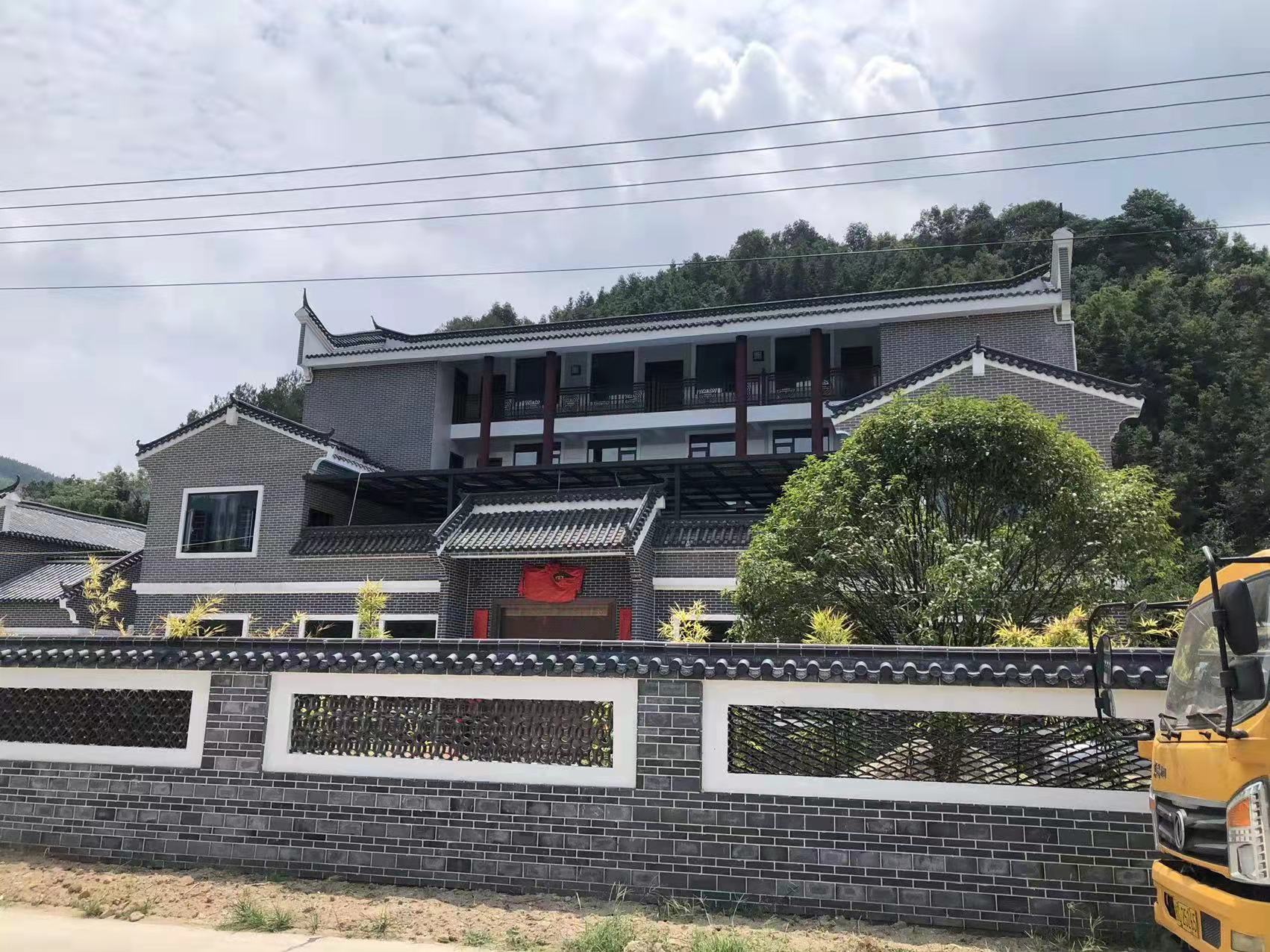广西青砖青瓦厂家怎样把握好仿古青砖的生产质量