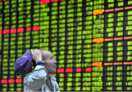 2021年,34岁包钢男子午夜跳入钢炉,从清醒到死亡仅用10秒