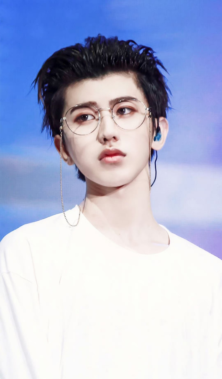 蔡徐坤母亲怀疑c是敲诈还问了一下蔡徐坤有没