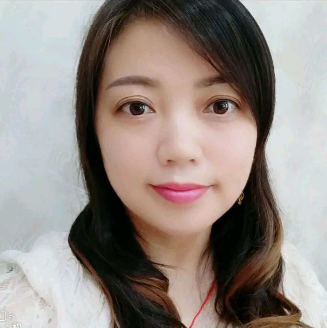 我是一个单亲妈妈,35岁,有一个可爱的儿子.