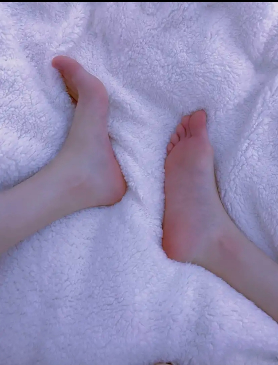 为什么有男生觉得女生的脚脚可爱?和男生有什么区别吗?