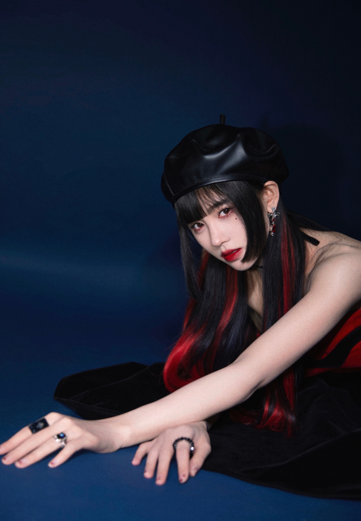 鞠婧祎冬日如火照